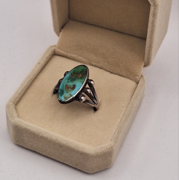 Blue-green Navajo-Style Natural Turquoise Sterling Hand-made Ring Sz 8.5 - Picture 2 of 11